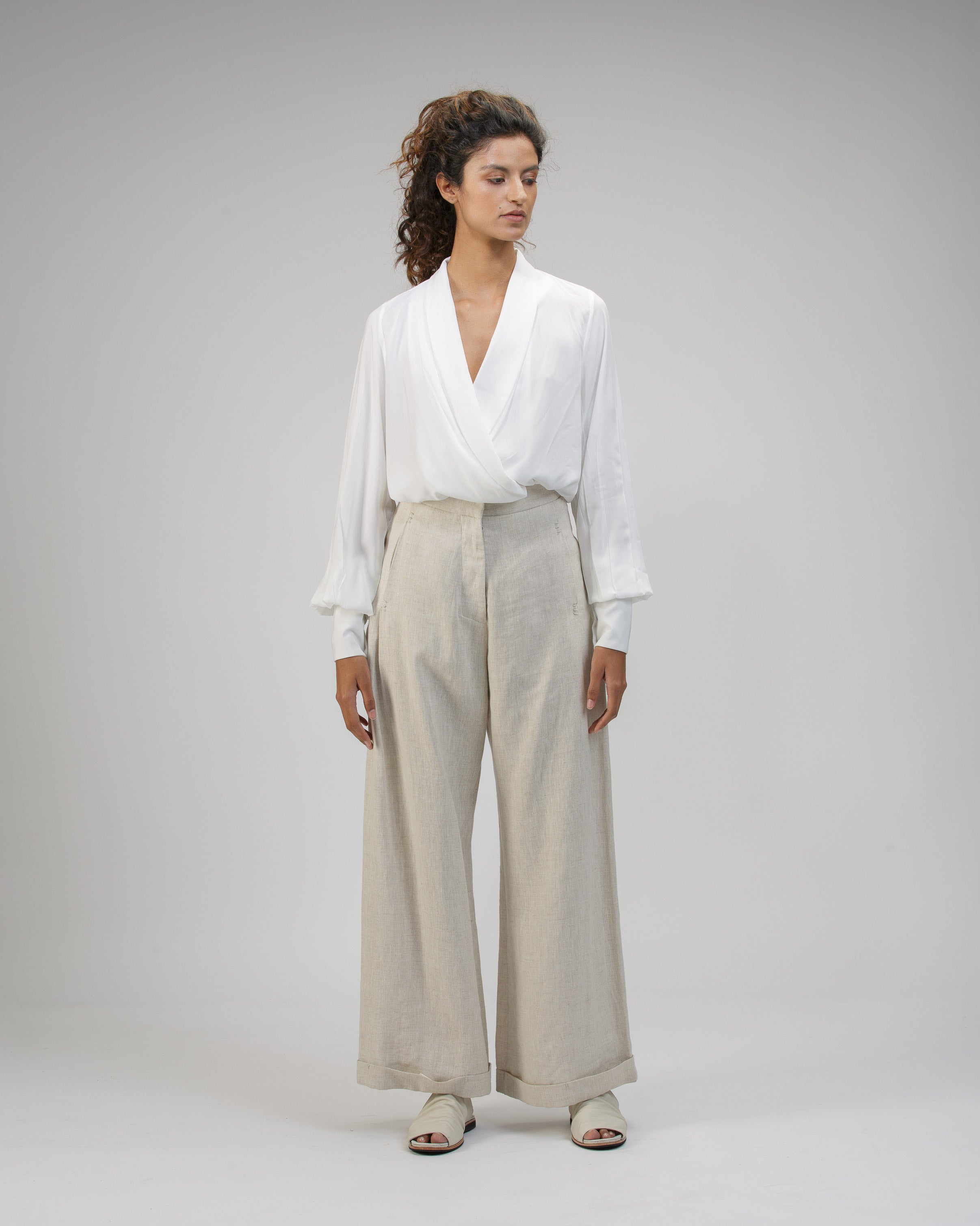 BLUSA CRUZADA CUELLO SMOKING MARFIL