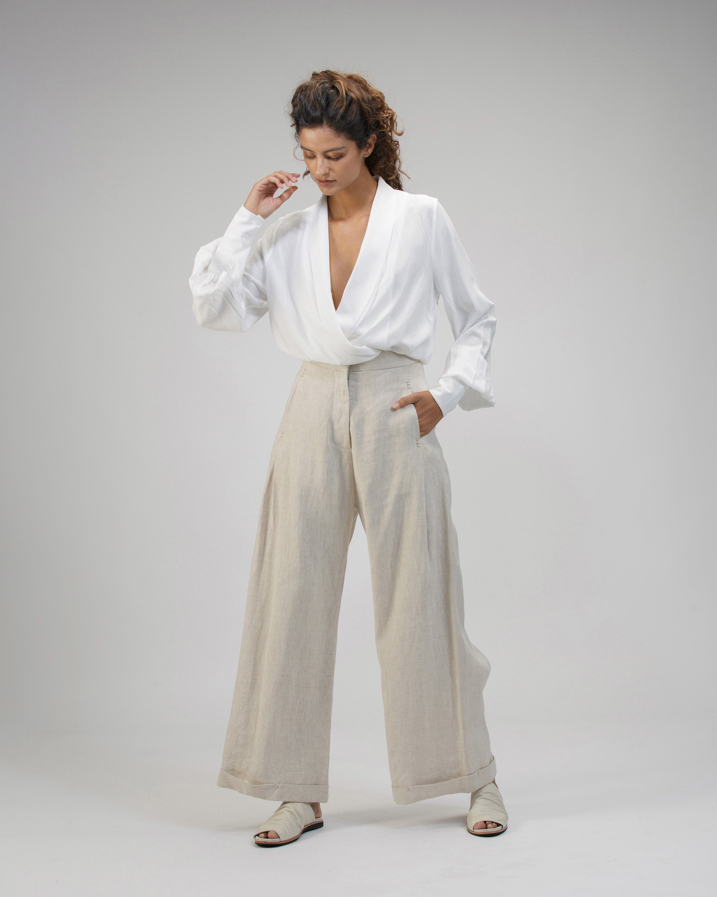 BLUSA CRUZADA CUELLO SMOKING MARFIL