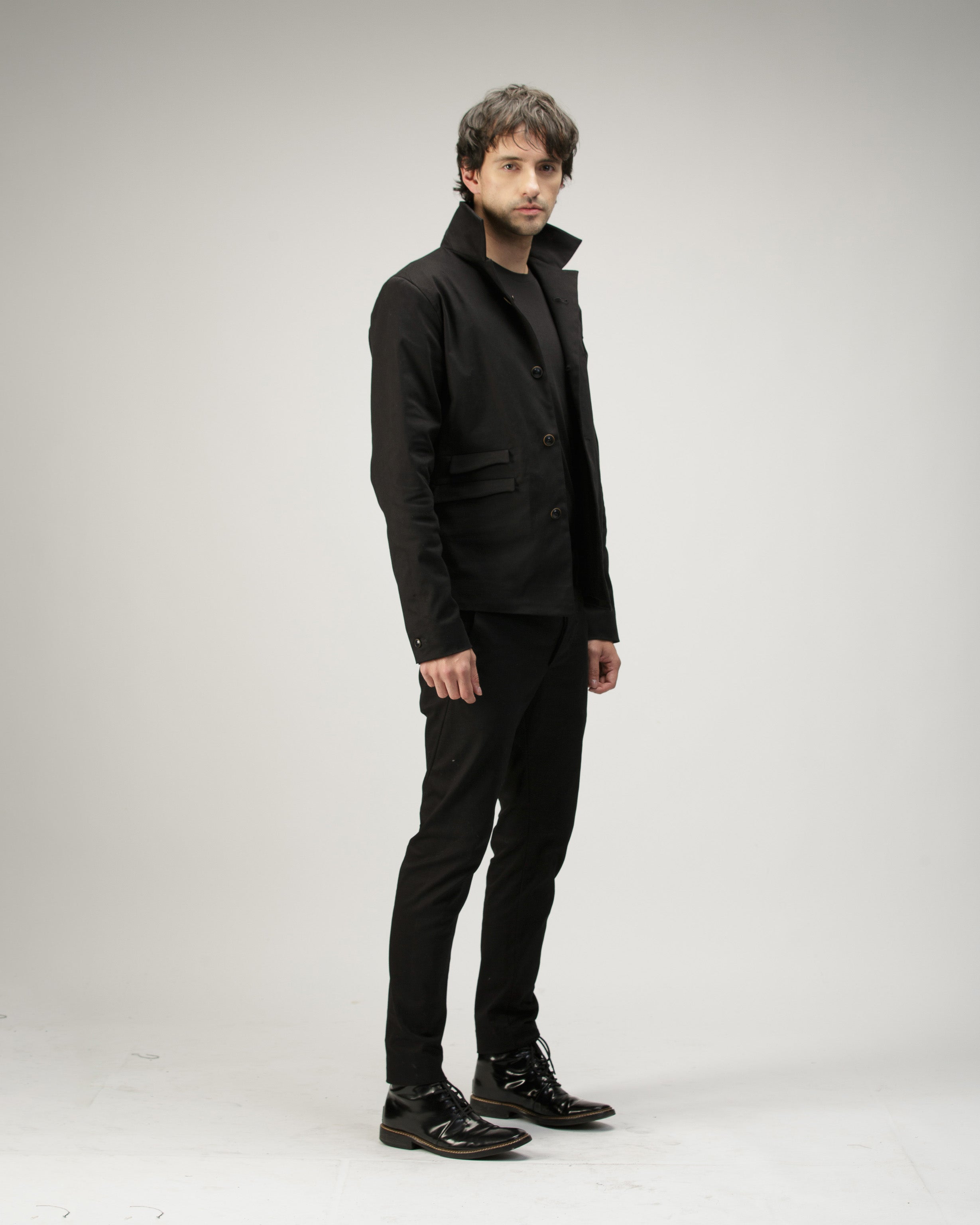 CHAQUETA CINCO BOLSILLOS NEGRO