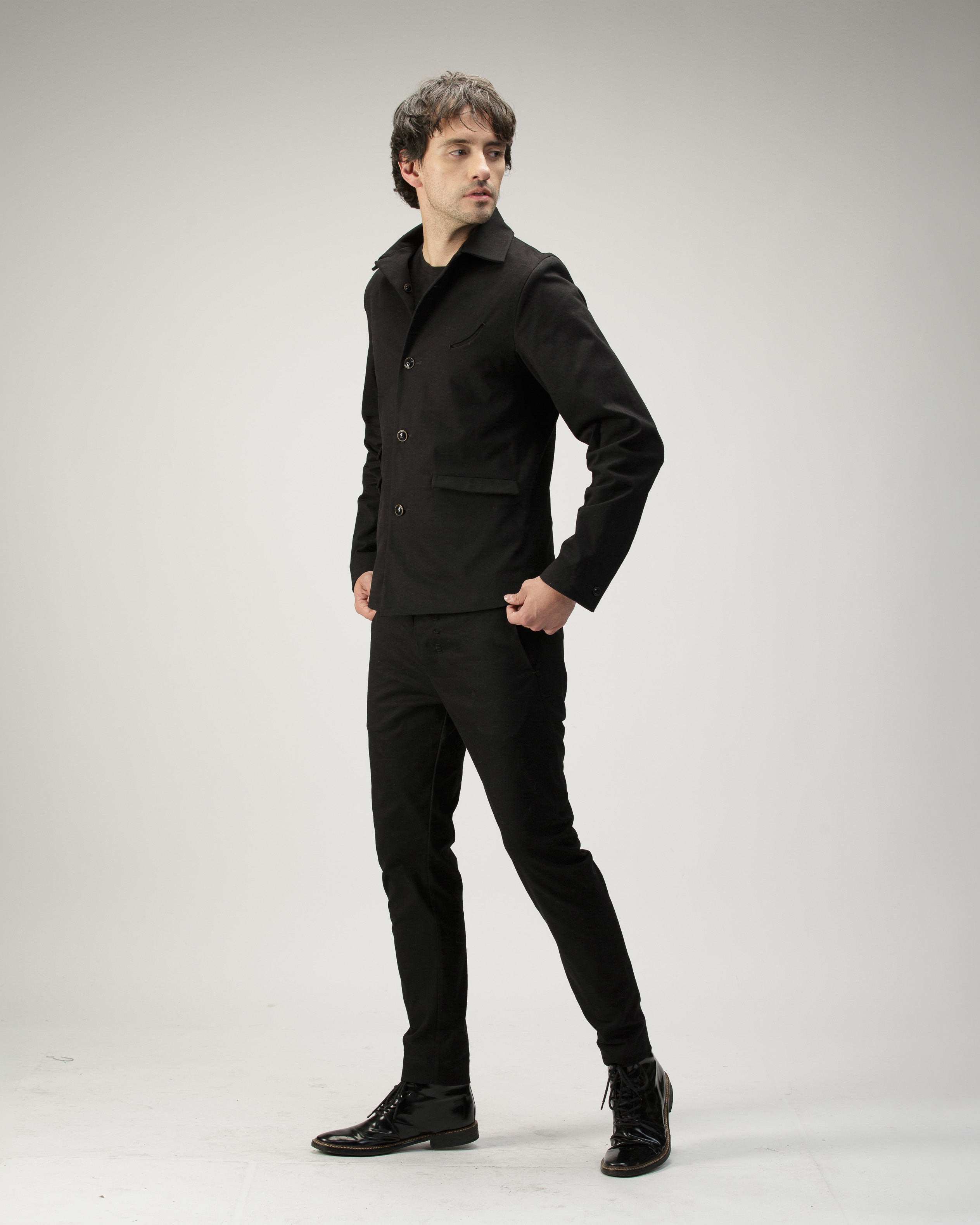 CHAQUETA CINCO BOLSILLOS NEGRO