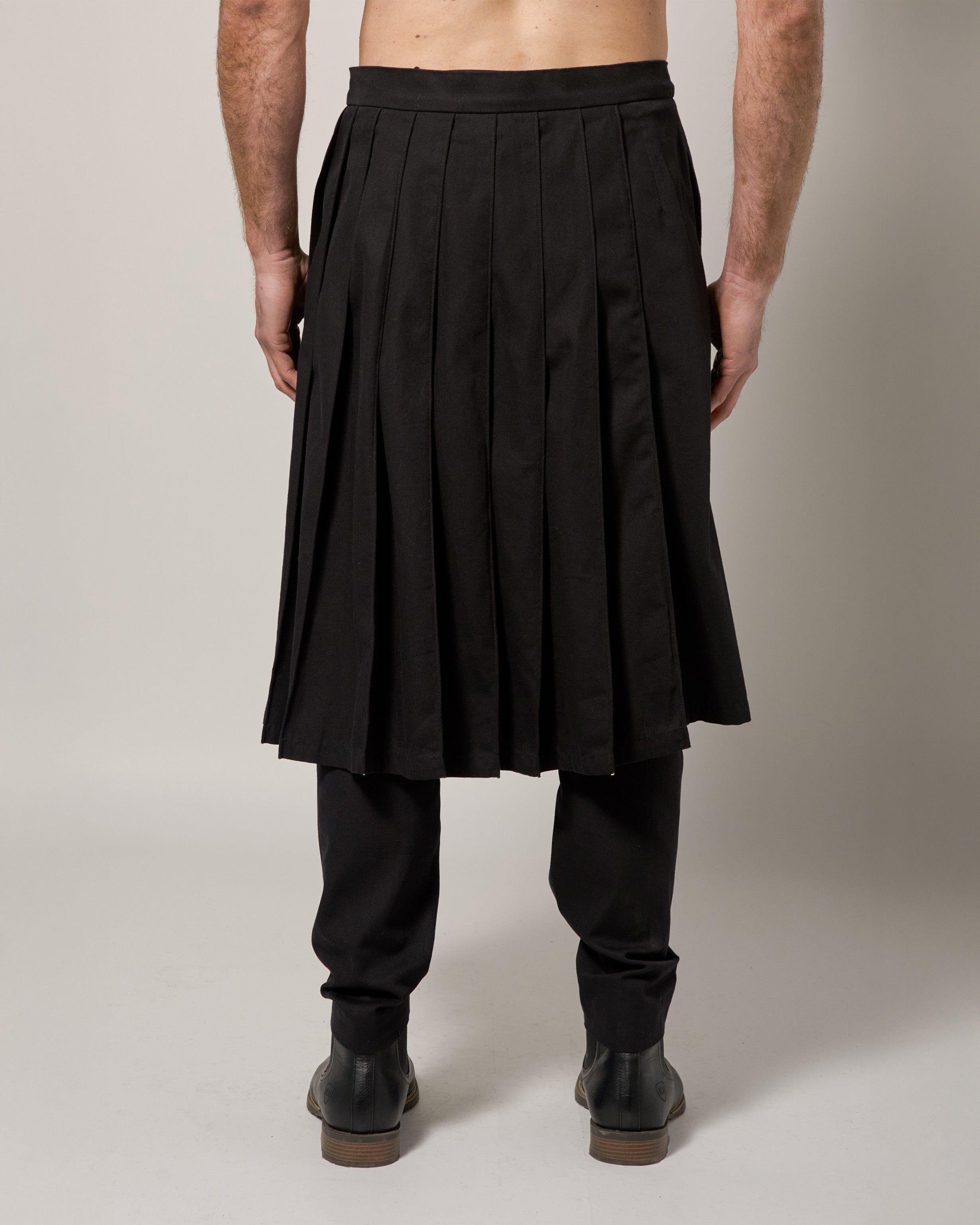 FALDA 1/2 PLISSE NEGRO