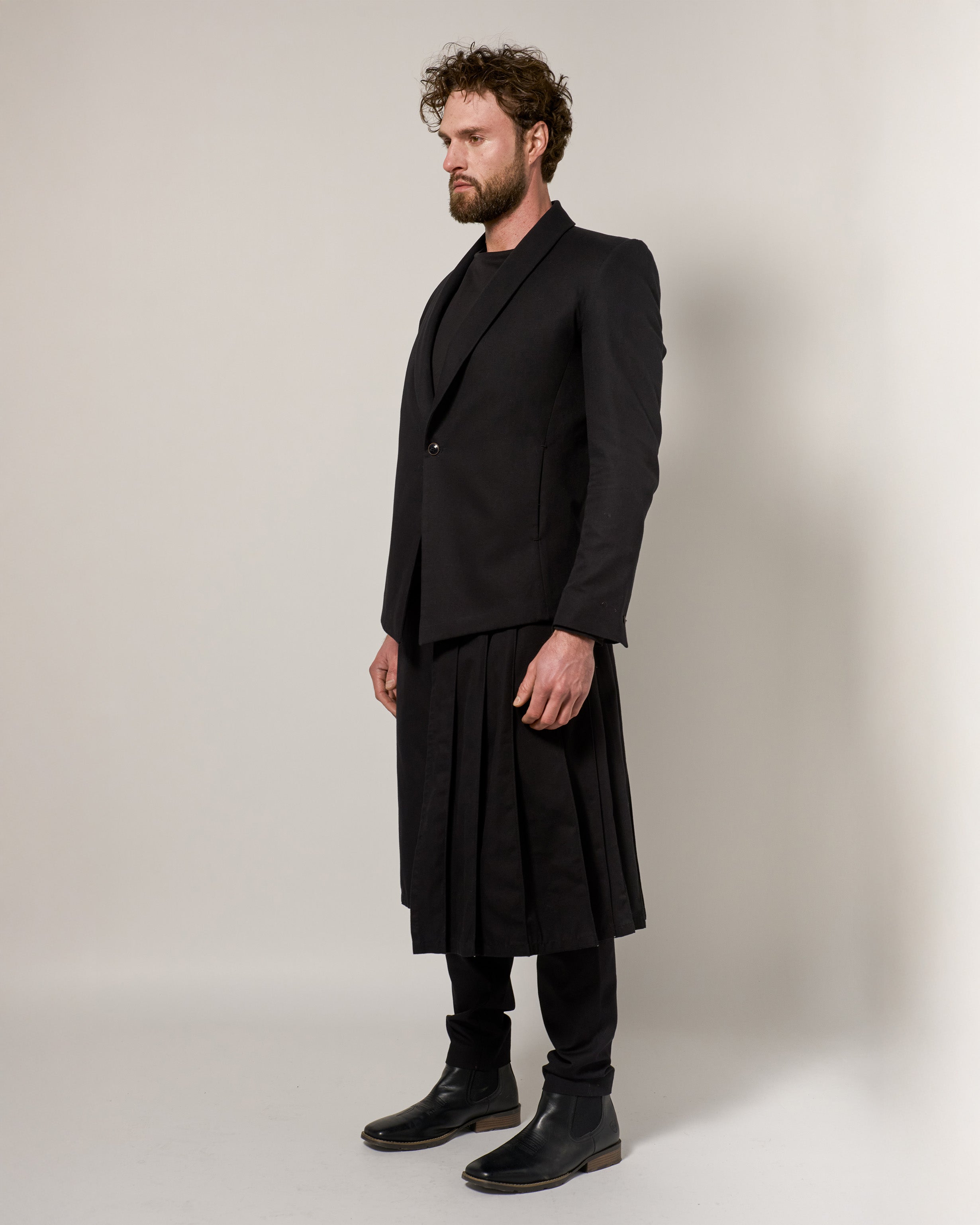 TUXEDO COLLAR BLAZER