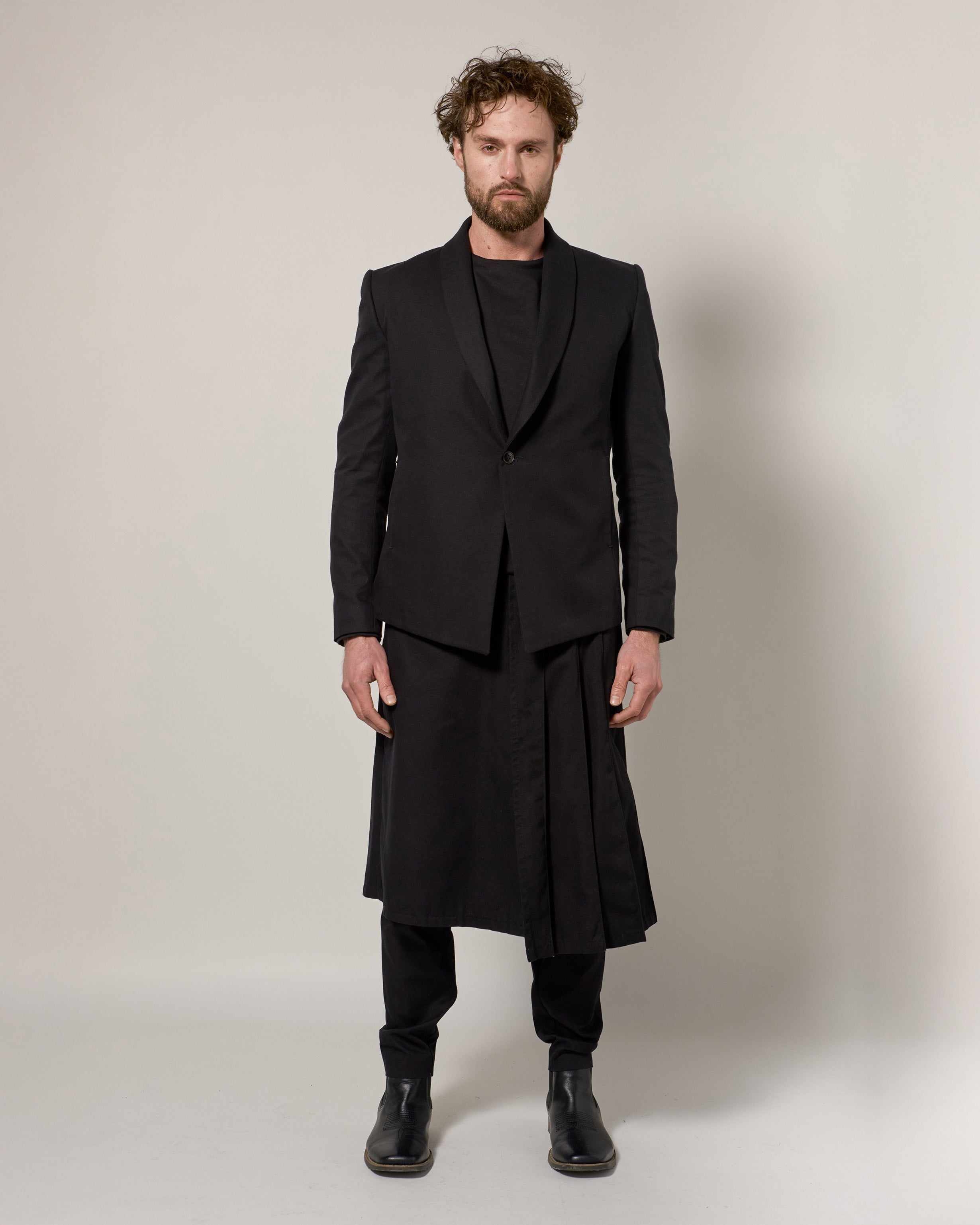 TUXEDO COLLAR BLAZER