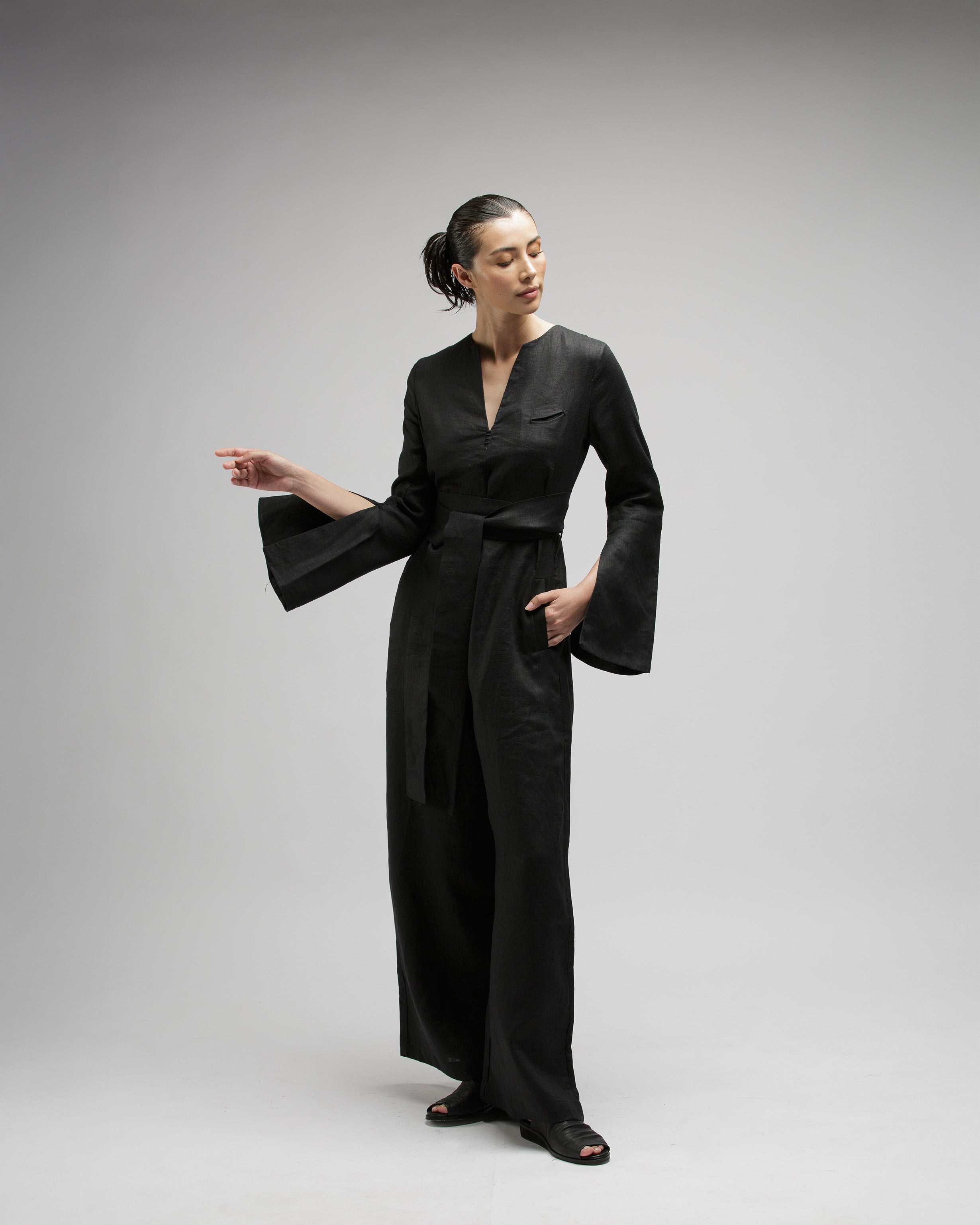 JUMPSUIT CLÁSICO NEGRO