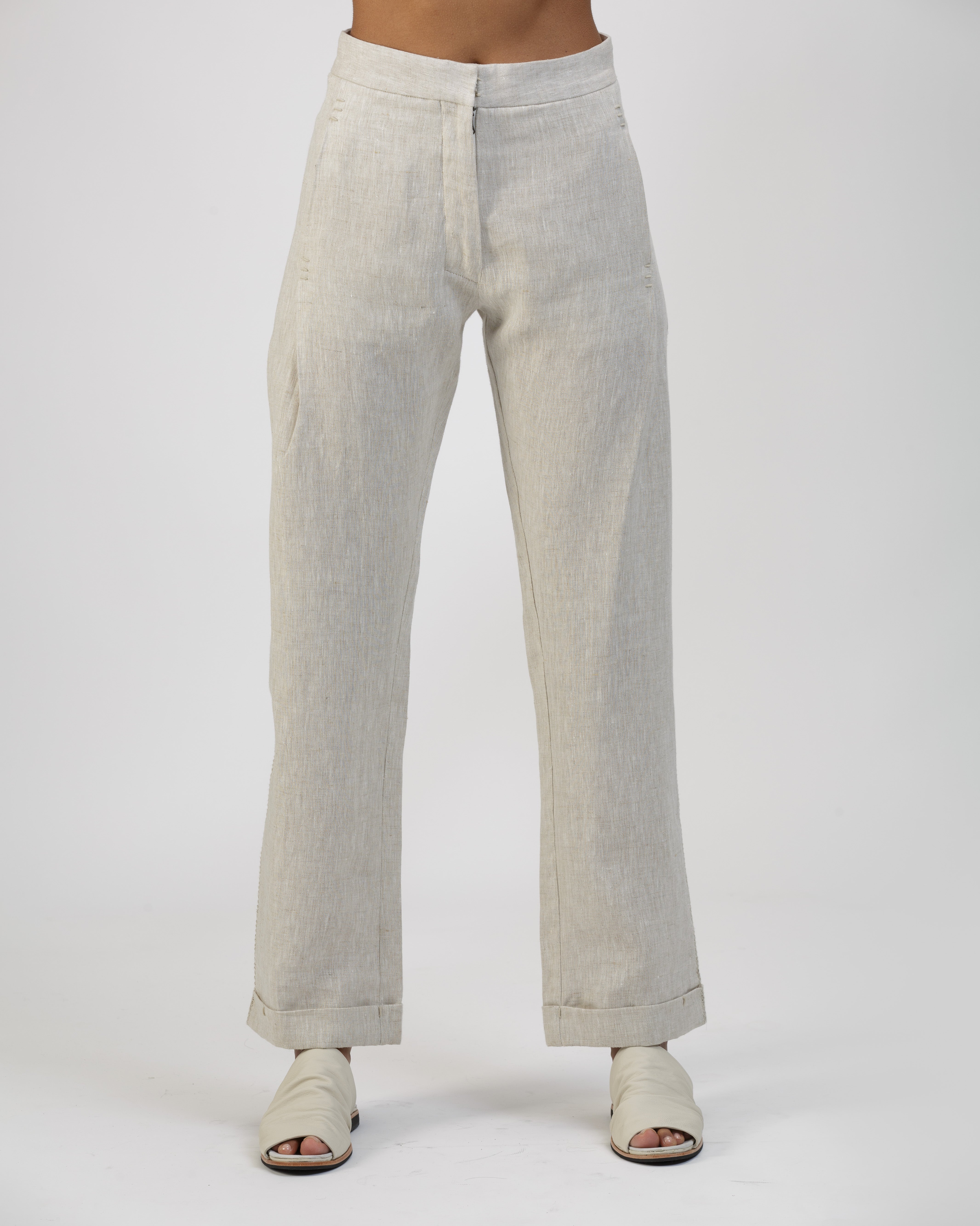 PANTALÓN SLIM PRENSES CALADO